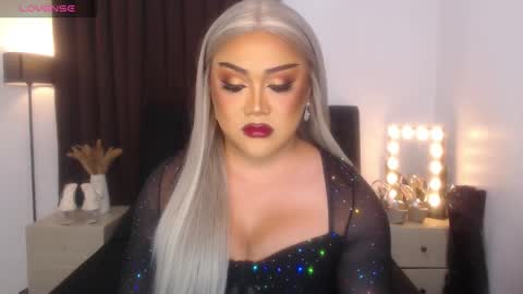 Snapshot of seductivelolalola chatting on February 2025 01:46:02 AM Natalie Mefford online show from February 2025 01:46:02 AM