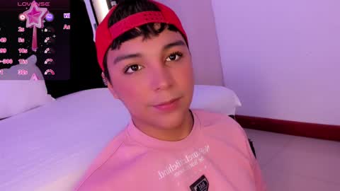 seductivo online show from February 2025 05:44:02 AM