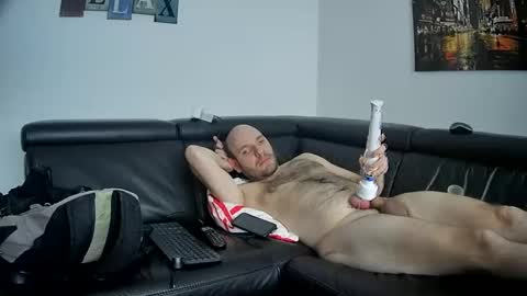 Snapshot of seeebi chatting on December 2024 09:51:01 AM Sebastian online show from December 2024 09:51:01 AM