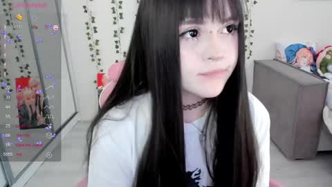 Snapshot of selena___cute chatting on February 2025 09:42:01 AM Selena online show from February 2025 09:42:01 AM
