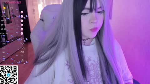 Selena  online show from April 2026 07:45:01 AM