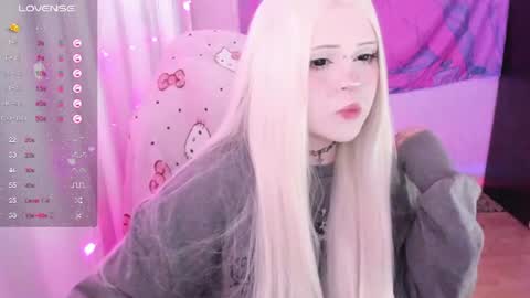 Snapshot of selena___cute chatting on July 2026 04:25:01 AM Selena online show from July 2026 04:25:01 AM