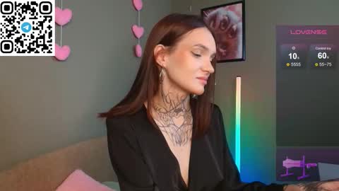 Selena online show from November 2025 02:10:01 AM