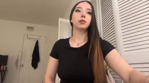 Snapshot of selenapowe chatting on March 2025 08:53:01 PM Selena Powe online show from March 2025 08:53:01 PM