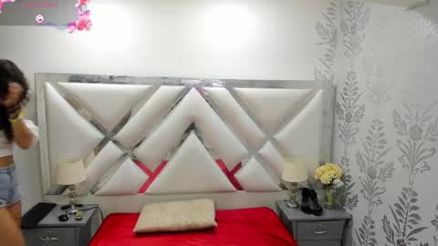 Snapshot of selenareyess chatting on December 2025 12:22:02 PM Selena reyess online show from December 2025 12:22:02 PM