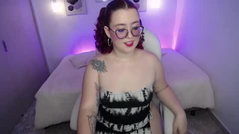 selene_rouse_ online show from December 2025 10:03:01 PM