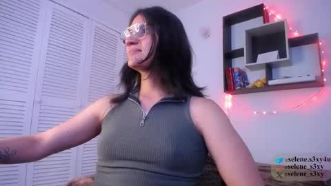 selene_s3xy online show from December 2025 11:12:01 PM