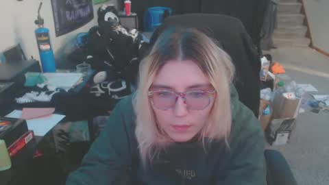 Selene online show from January 2025 08:06:02 PM