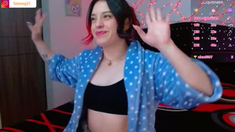 Selene G  online show from November 2025 06:38:02 AM