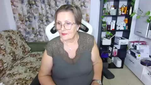 Selenna online show from January 2025 06:30:01 PM