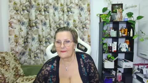 Selenna online show from January 2025 07:02:02 PM