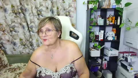 Selenna online show from January 2025 10:58:02 PM