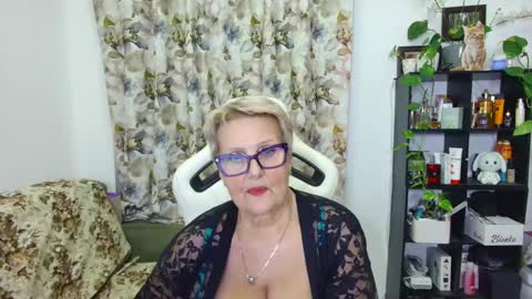 Selenna online show from January 2025 11:35:01 PM