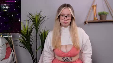 Selina Mae online show from October 2025 03:36:02 AM