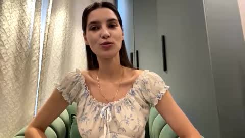 Sofia online show from October 2025 07:53:02 AM