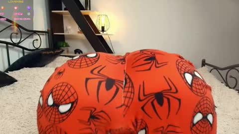 Julia online show from April 2026 01:41:01 PM