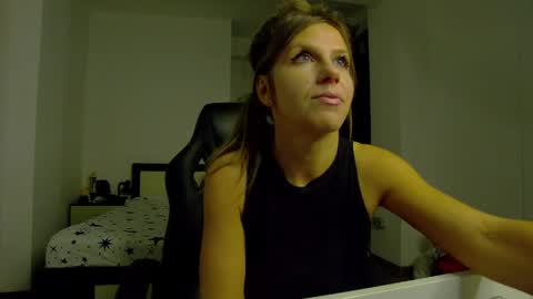 Snapshot of sellena_angel chatting on May 2026 04:34:02 PM sellena_angel online show from May 2026 04:34:02 PM