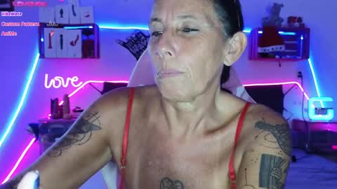 Snapshot of selvaggia_del_caribe chatting on December 2024 04:09:02 PM Selvaggia Del Caribe online show from December 2024 04:09:02 PM