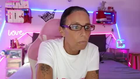 Snapshot of selvaggia_del_caribe chatting on December 2024 07:48:02 PM Selvaggia Del Caribe online show from December 2024 07:48:02 PM