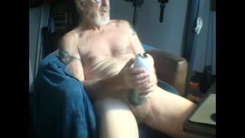 Snapshot of semajstretsa chatting on February 2025 02:56:02 PM frederick online show from February 2025 02:56:02 PM