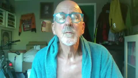 Snapshot of semajstretsa chatting on June 2026 06:19:01 PM frederick online show from June 2026 06:19:01 PM