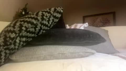 senecathestoic25 online show from April 2026 05:11:01 PM