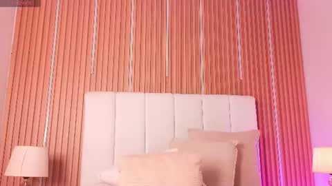 Sensual Kim77 online show from June 2026 01:50:01 PM