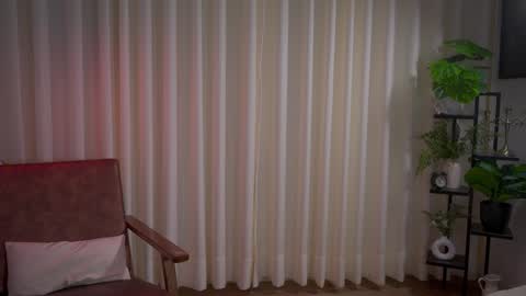 Snapshot of sensualcherry_ chatting on December 2024 04:22:01 AM Maria- OF sensual bee online show from December 2024 04:22:01 AM