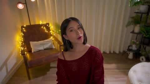 Snapshot of sensualcherry_ chatting on December 2024 11:28:02 PM Maria- OF sensual bee online show from December 2024 11:28:02 PM