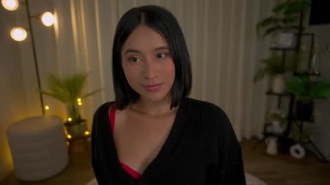 Snapshot of sensualcherry_ chatting on December 2024 01:53:01 AM Maria- OF sensual bee online show from December 2024 01:53:01 AM