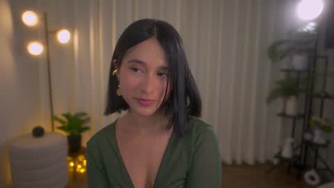 Snapshot of sensualcherry_ chatting on January 2025 01:35:01 AM Maria- OF sensual bee online show from January 2025 01:35:01 AM