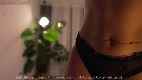 Maria- OF sensual bee online show from April 2026 11:13:02 PM