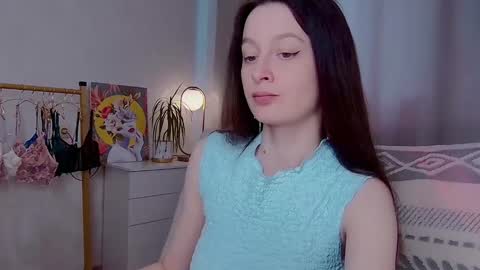sensuallucy233 online show from June 2026 09:44:02 AM
