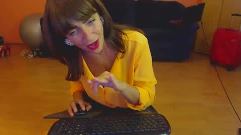 Snapshot of sensualmyra chatting on October 2025 01:10:01 PM sensualmyra online show from October 2025 01:10:01 PM