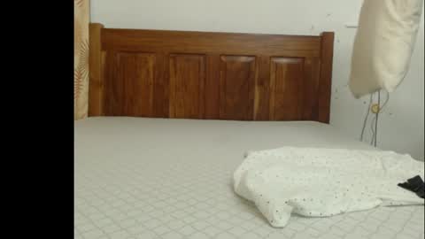 Anne online show from April 2026 04:51:01 AM