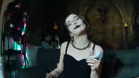 Seraphin Munster online show from October 2025 05:58:02 PM