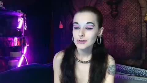 Seraphin Munster online show from April 2026 05:48:02 PM