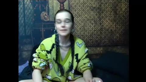 Seraphin Munster online show from July 2026 05:02:01 PM