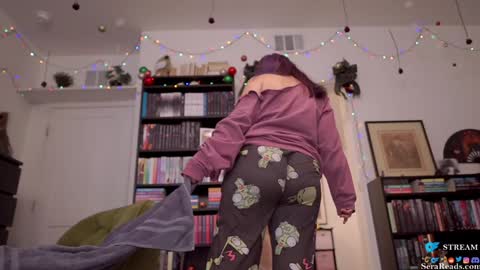 SeraReads online show from December 2024 05:51:01 AM