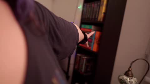 SeraReads online show from December 2024 05:55:02 AM