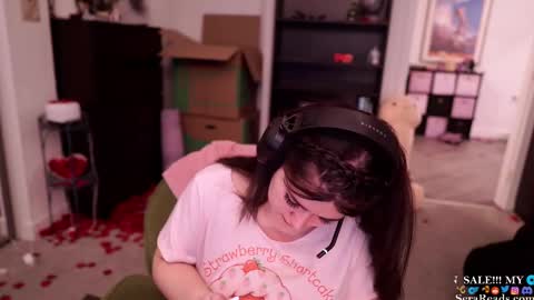 SeraReads online show from February 2025 07:33:02 AM