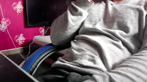 serdarren1992 online show from September 2025 10:53:02 AM