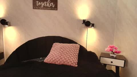 Seren  Follow me online show from February 2025 06:26:02 AM