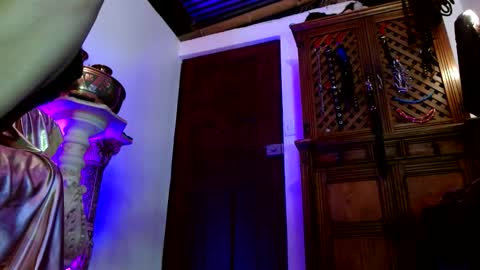 Snapshot of serena_xyz chatting on November 2025 06:29:02 PM Serena Xyz online show from November 2025 06:29:02 PM