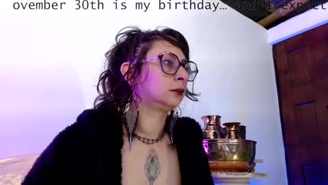 Snapshot of serena_xyz chatting on November 2025 06:53:02 PM Serena Xyz online show from November 2025 06:53:02 PM