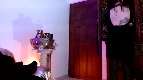 Snapshot of serena_xyz chatting on December 2025 06:17:01 PM Serena Xyz online show from December 2025 06:17:01 PM