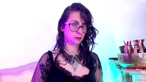 Snapshot of serena_xyz chatting on December 2025 05:54:02 PM Serena Xyz online show from December 2025 05:54:02 PM