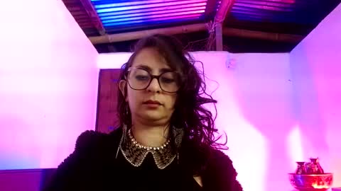 Serena Xyz online show from December 2025 01:43:02 AM