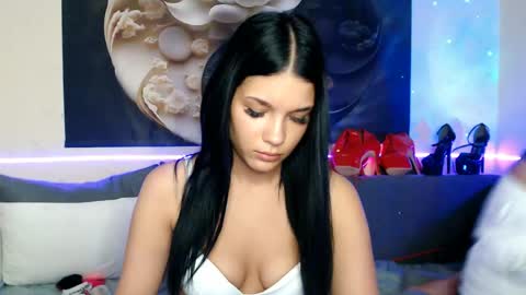 serenaandryan online show from April 2026 07:29:01 PM