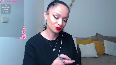 Snapshot of serenesophi chatting on December 2024 07:18:02 PM SereneSophi online show from December 2024 07:18:02 PM